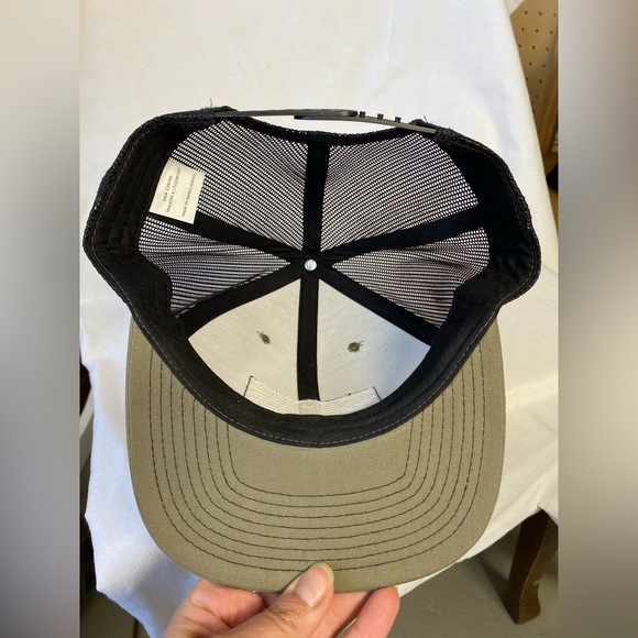Tractor Supply trucker hat one size fits all army green and black - Picture 5 of 5